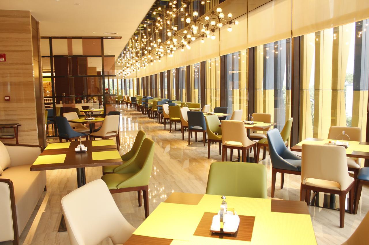 แฮมป์ตัน บาย ฮิลตัน ฝอซาน ซานสุ่ย Hotel ภายนอก รูปภาพ